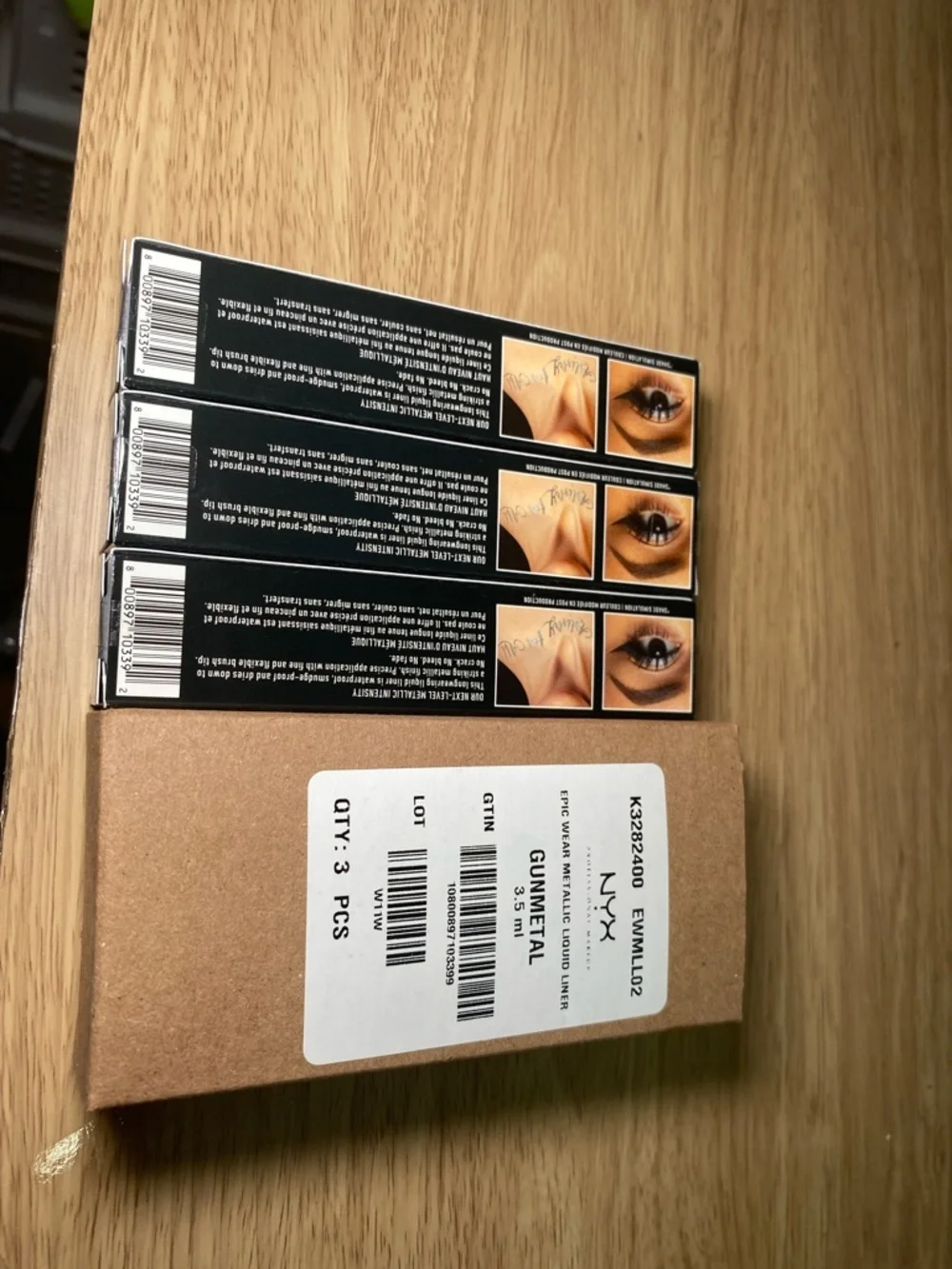 NYX liquid eyeliner and Primer Mini Product Duo in Brown and White Packaging